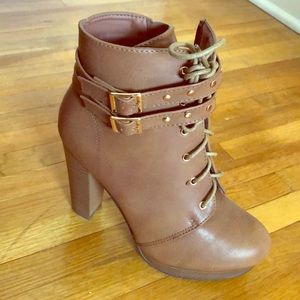 High heel lace up ankle boot platform booties